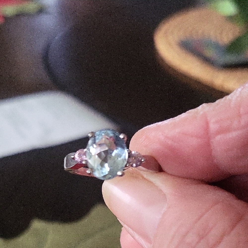 Gorgeous Blue Topaz And Pink Sapphire Ring Size 8
